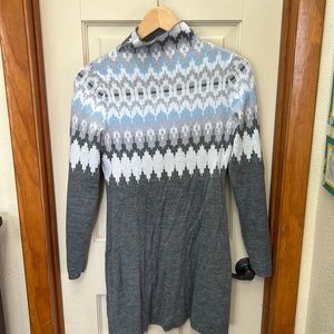 Icandic sweater dress size small